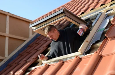 Pose de fenêtres de toit Velux aux Isles-Bardel